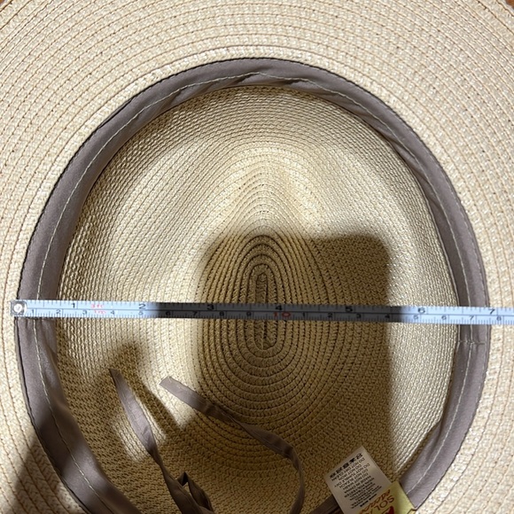 Solar Escape UV Casual Fedora (Wheat) One Size Adjustable
Drawstring - Picture 5 of 6